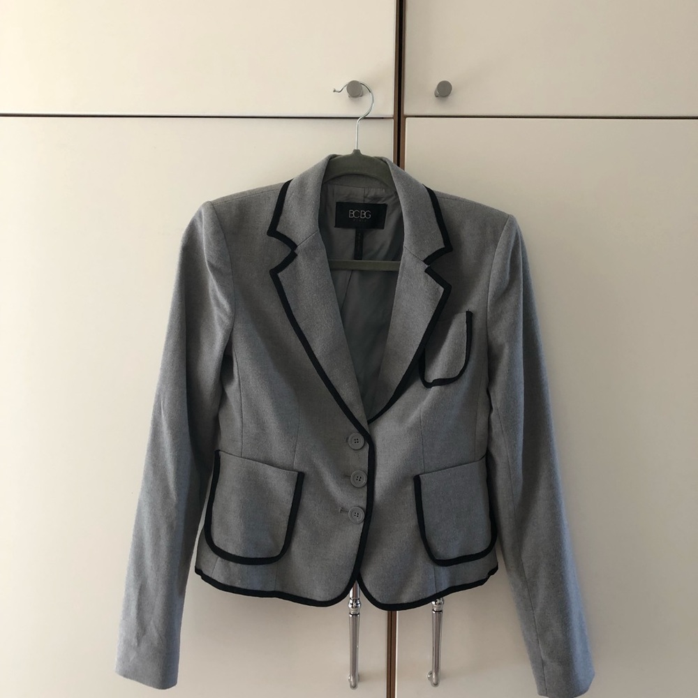 Bcbg Parisian style boy jacket grey and black